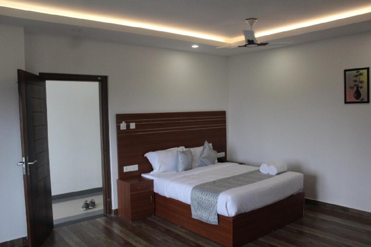 The Lake View Munnar Exterior photo