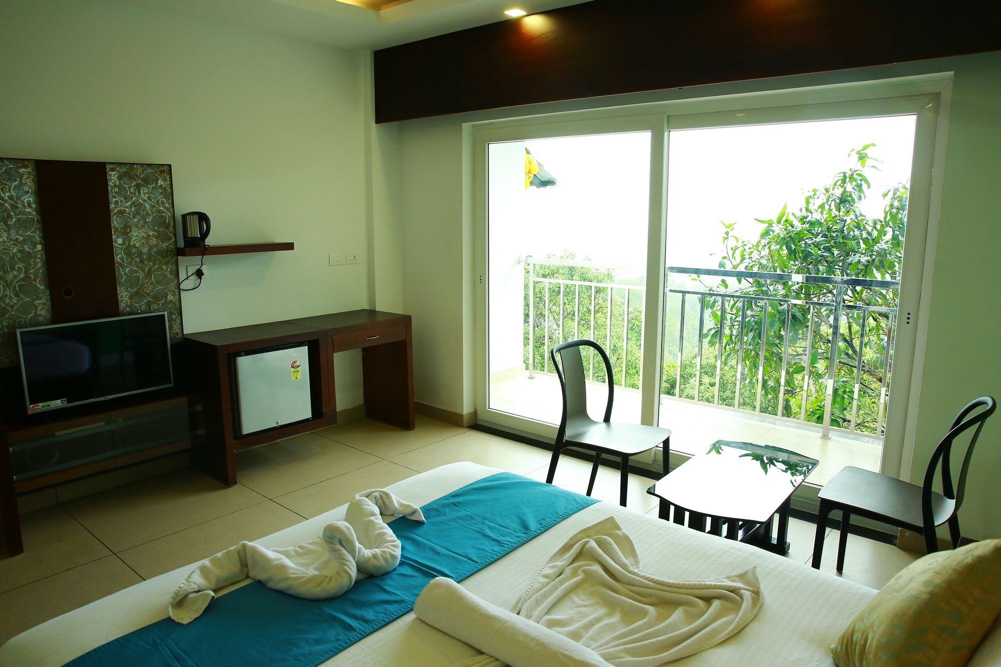 The Lake View Munnar Exterior photo